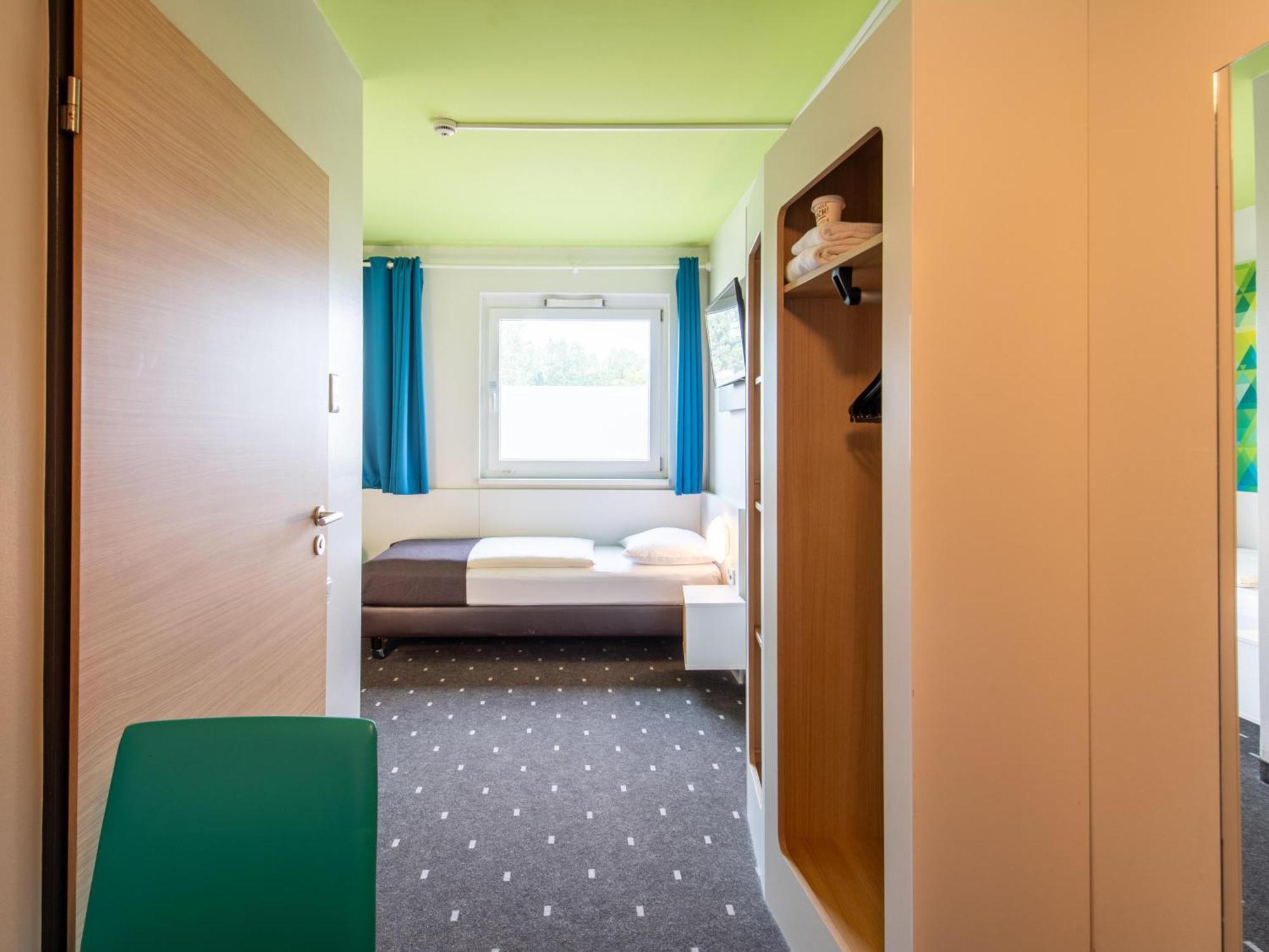 B&B Hotel Erlangen-Sued Exterior photo
